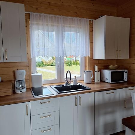 Szary Domek Nad Jeziorem Kolczewo Esterno foto
